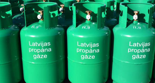 Balonu apmaiņa, uzpilde Rīgā, Zilā iela 20.