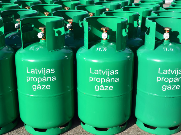 Balonu apmaiņa, uzpilde Rīgā, Zilā iela 20.